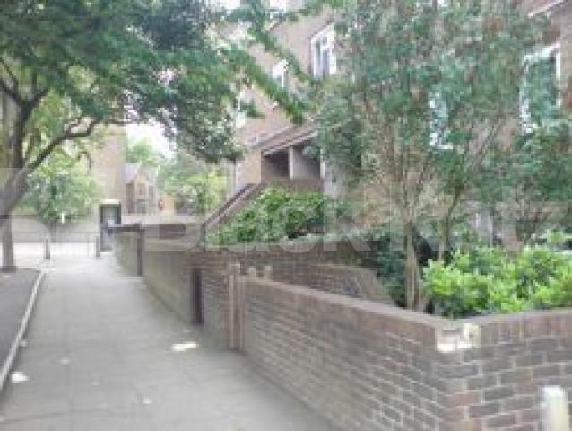 			3 Bedroom, 1 bath, 1 reception Flat			 Annesley Walk, ARCHWAY N19